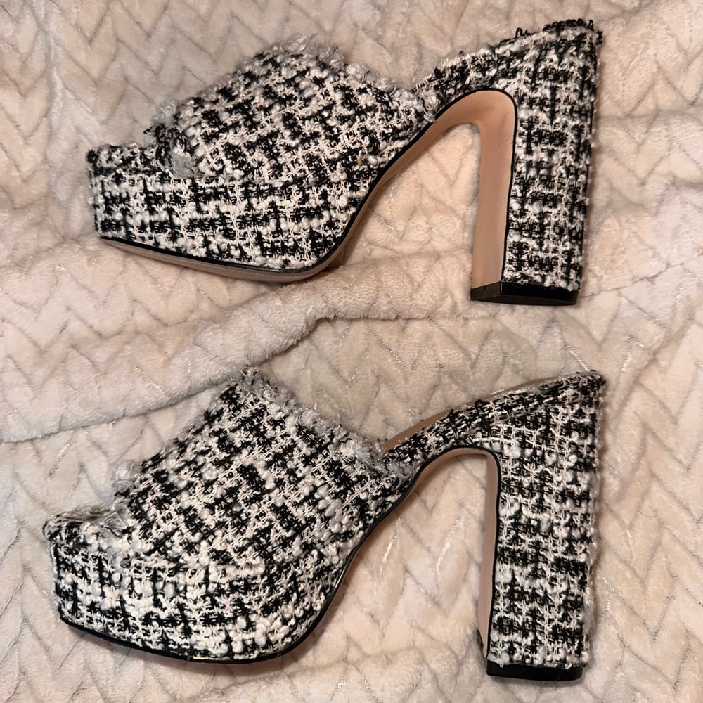 ‘JustFab’ Heather Throwback Heels
